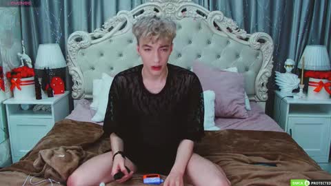 Snapshot of trevorbenson chatting on 11-09-25, 09:35 TrevorBenson online show from 11-09-25, 09:35