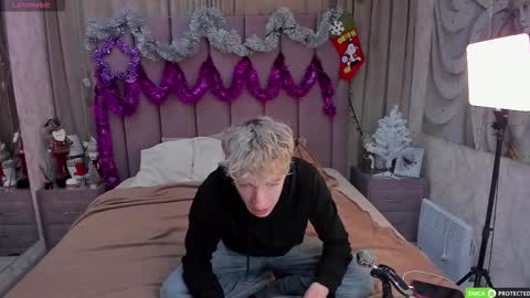 Snapshot of trevorbenson chatting on 12-15-25, 03:22 TrevorBenson online show from 12-15-25, 03:22