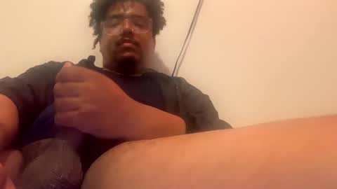 Snapshot of trey0977 chatting on 09-18-25, 09:11 trey0977 online show from 09-18-25, 09:11