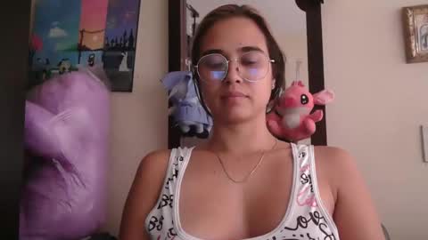 triana_bell online show from 04-18-26, 07:07