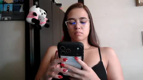 triana_bell online show from 07-03-26, 04:57