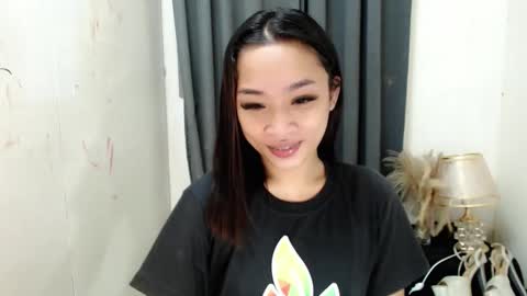 Snapshot of tricia_slut chatting on 10-31-25, 05:41 tricia_slut online show from 10-31-25, 05:41