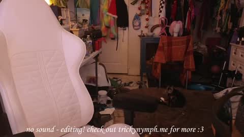 Snapshot of tricky_nymph chatting on 02-03-25, 07:40 Cassie online show from 02-03-25, 07:40