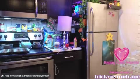 Snapshot of tricky_nymph chatting on 02-16-25, 06:10 Cassie online show from 02-16-25, 06:10