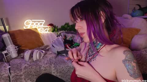 Snapshot of tricky_nymph chatting on 03-11-25, 02:21 Cassie online show from 03-11-25, 02:21