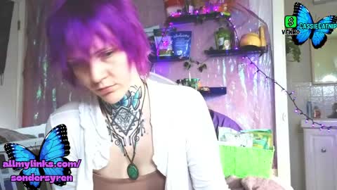 Snapshot of tricky_nymph chatting on 05-31-26, 11:28 Cassie online show from 05-31-26, 11:28