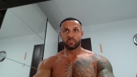 tridentmuscles online show from 11-25-25, 11:16