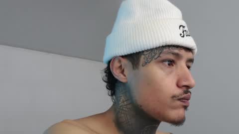 - trieone online show from 01-30-25, 02:47