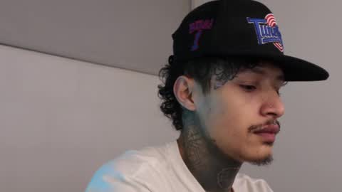 - trieone online show from 02-11-25, 06:19