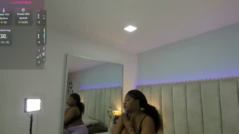 Snapshot of trieximars chatting on 07-13-26, 01:03 Triexi Mars online show from 07-13-26, 01:03