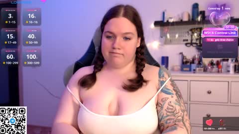 Snapshot of trinititi chatting on 12-04-24, 03:32 Tina online show from 12-04-24, 03:32