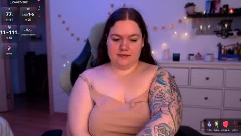 Snapshot of trinititi chatting on 01-18-25, 07:17 Tina online show from 01-18-25, 07:17