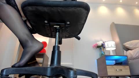 Triny online show from 12-30-24, 09:19