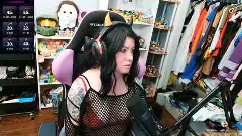 Trin Kat pet online show from 10-13-25, 09:04