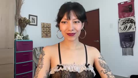 Snapshot of trinitysecrets chatting on 02-20-25, 08:14 trinitysecrets online show from 02-20-25, 08:14