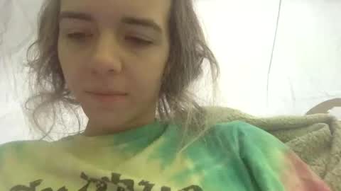 Snapshot of trippybb222 chatting on 09-29-25, 04:01 trippybb222 online show from 09-29-25, 04:01