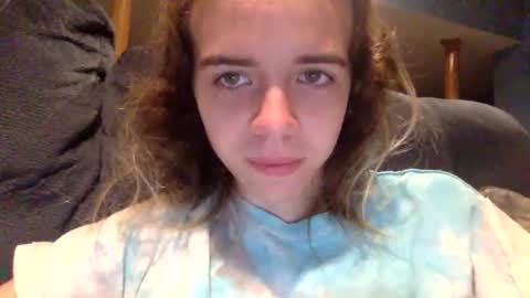 Snapshot of trippybb222 chatting on 10-15-25, 02:06 trippybb222 online show from 10-15-25, 02:06