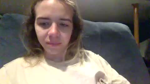 Snapshot of trippybb222 chatting on 10-17-25, 02:19 trippybb222 online show from 10-17-25, 02:19