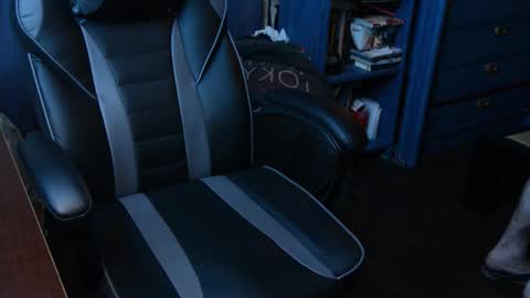 Snapshot of tripstocum chatting on 11-02-25, 02:19 FluideAmer online show from 11-02-25, 02:19