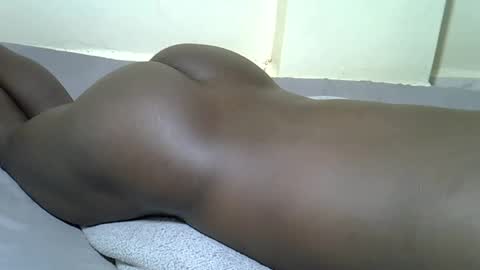 Snapshot of trisbaby3 chatting on 04-14-26, 05:13 Tris6 online show from 04-14-26, 05:13