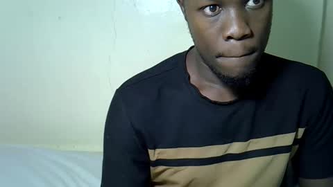 Snapshot of trisbaby3 chatting on 04-17-26, 08:45 Tris6 online show from 04-17-26, 08:45