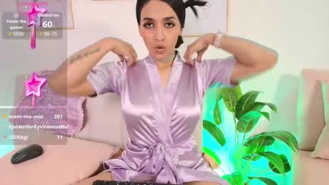 Trissha online show from 01-14-25, 03:15