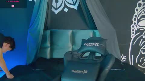Snapshot of trisstan_kane chatting on 06-22-26, 11:40 trisstan_kane online show from 06-22-26, 11:40
