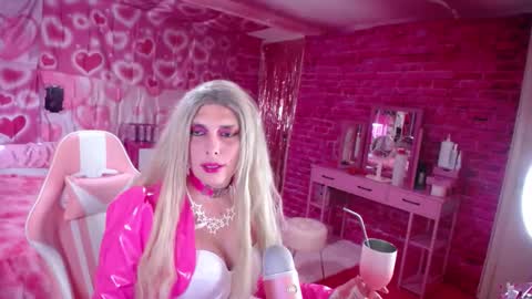 trista_doll online show from 12-11-24, 12:02