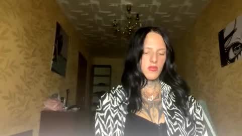  Sofa Im new here and so far I do not take off the panties online show from 10-17-25, 08:22