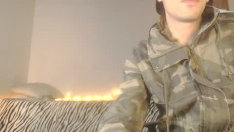 Snapshot of tristan_fantasycam22 chatting on 01-05-25, 09:14 Tristan And Samara online show from 01-05-25, 09:14