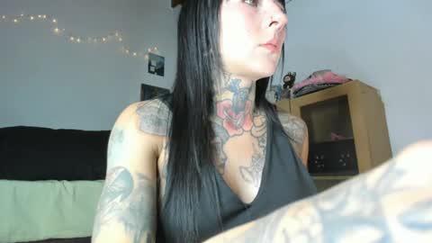 Snapshot of tristan_fantasycam22 chatting on 06-15-26, 10:56 Tristan And Samara online show from 06-15-26, 10:56