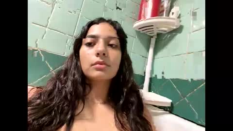 tristianmarie online show from 06-11-26, 02:00