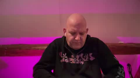 Triton online show from 11-16-25, 06:13