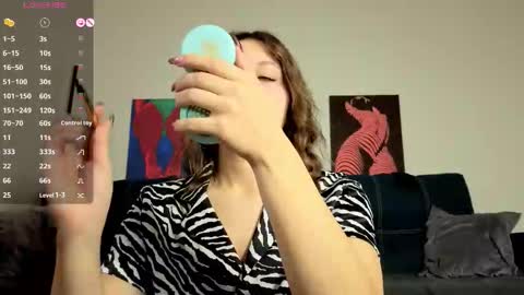 trixibell online show from 11-27-25, 04:36