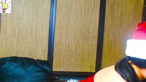 Snapshot of trixiedoescamcam chatting on 12-22-25, 11:57 trixiedoescamcam online show from 12-22-25, 11:57