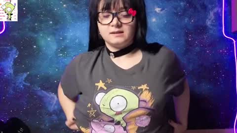 trixiedoescamcam online show from 04-21-26, 02:51