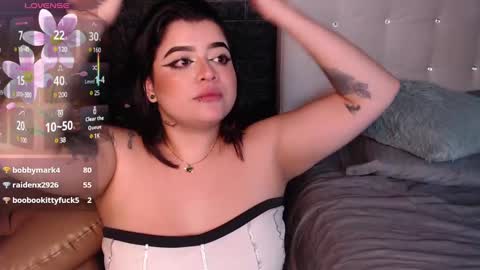 Snapshot of trixxiee_ chatting on 02-25-25, 11:22 trixxiee_ online show from 02-25-25, 11:22