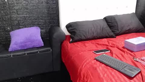 Snapshot of trixxiee_ chatting on 09-25-25, 10:41 trixxiee_ online show from 09-25-25, 10:41