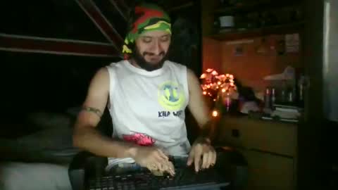 Snapshot of trizquelmen chatting on 12-03-24, 03:41 Andrew online show from 12-03-24, 03:41