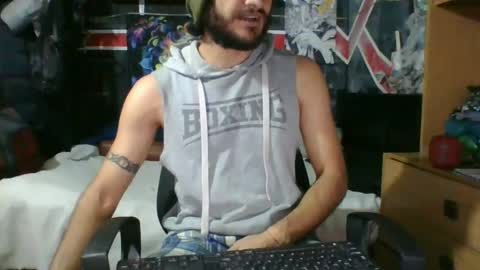 Snapshot of trizquelmen chatting on 02-04-25, 01:38 Andrew online show from 02-04-25, 01:38