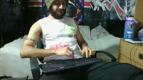 Snapshot of trizquelmen chatting on 03-05-25, 12:05 Andrew online show from 03-05-25, 12:05