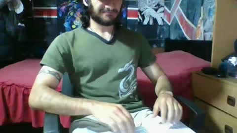 Snapshot of trizquelmen chatting on 09-30-25, 05:45 Andrew online show from 09-30-25, 05:45