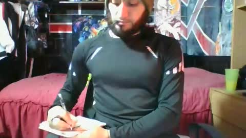 Snapshot of trizquelmen chatting on 10-29-25, 02:41 Andrew online show from 10-29-25, 02:41