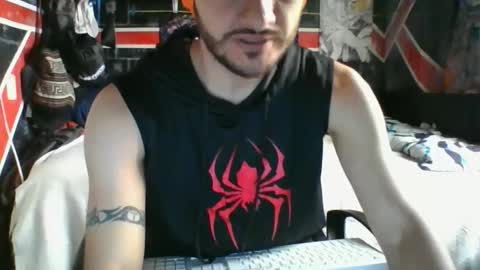 Snapshot of trizquelmen chatting on 05-08-26, 04:01 Andrew online show from 05-08-26, 04:01