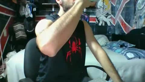 Snapshot of trizquelmen chatting on 05-20-26, 03:45 Andrew online show from 05-20-26, 03:45