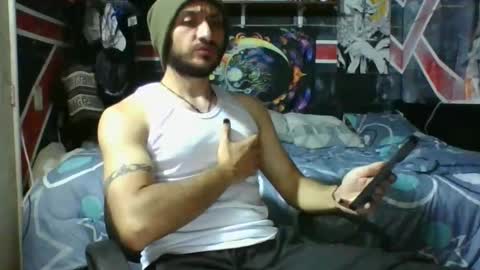 Snapshot of trizquelmen chatting on 05-31-26, 04:09 Andrew online show from 05-31-26, 04:09