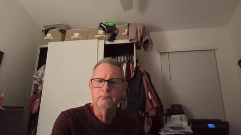 Snapshot of troffer1020 chatting on 02-05-25, 12:20 Troffer online show from 02-05-25, 12:20