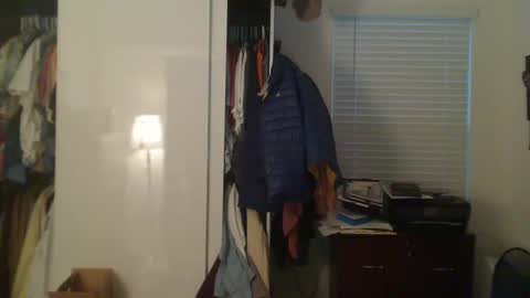 Snapshot of troffer1020 chatting on 02-11-25, 11:22 Troffer online show from 02-11-25, 11:22