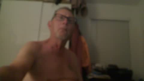 Snapshot of troffer1020 chatting on 02-28-25, 02:31 Troffer online show from 02-28-25, 02:31
