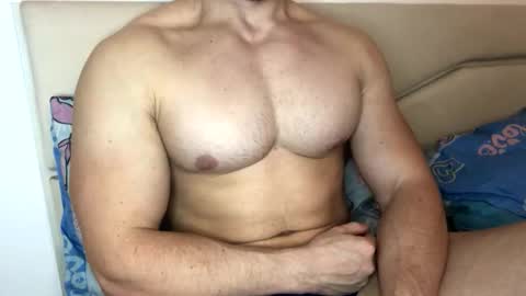 Troncq online show from 02-11-26, 05:40